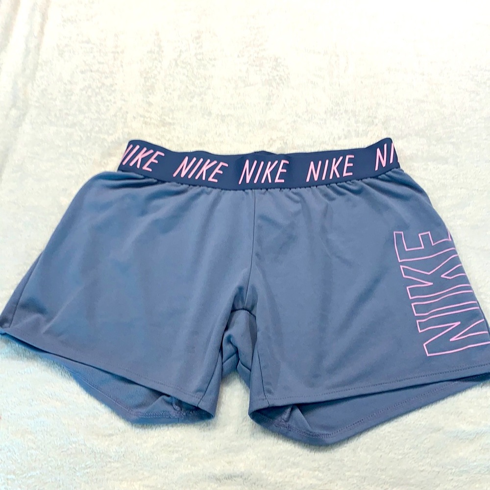 Nike Dri-Fit athletic shorts for Girls size XL